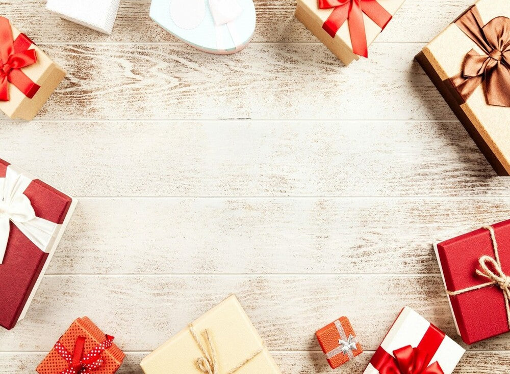 Top 8 Unique 8th Anniversary Gifts for Wife: 2026 Traditional & Modern Ideas