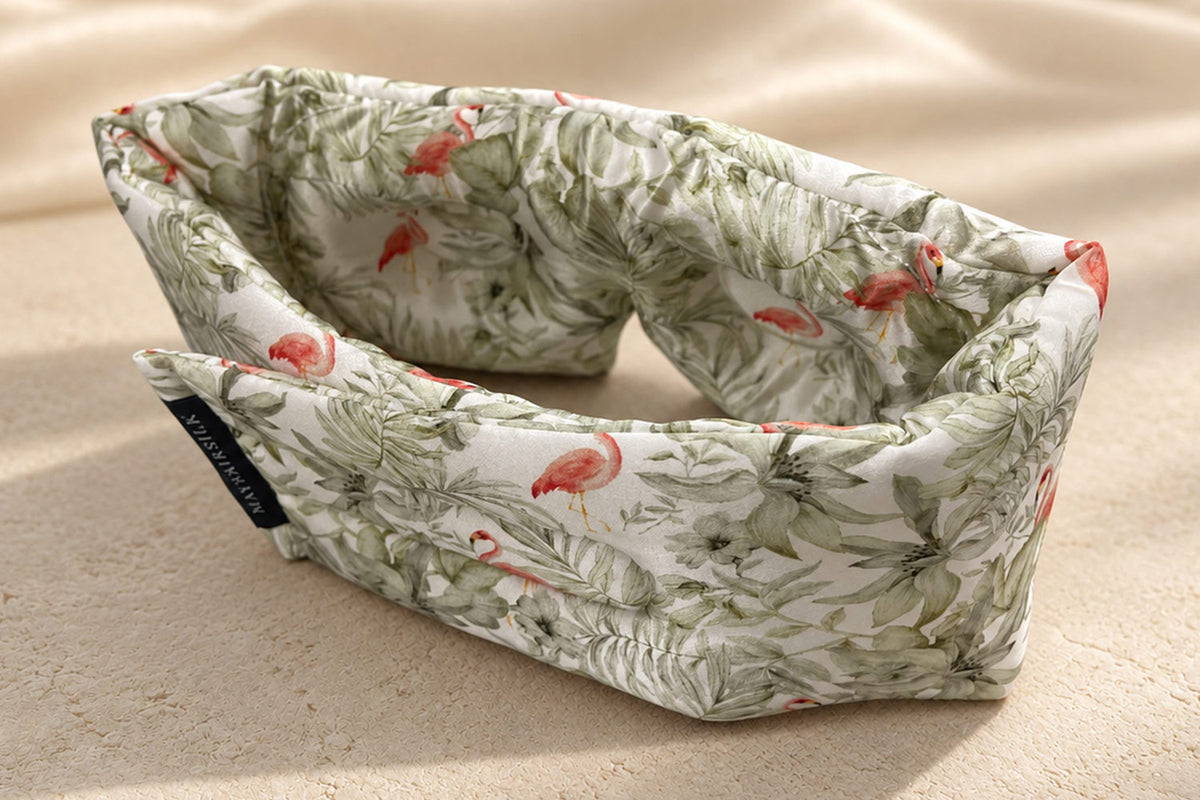 Flamingos Beauty Edit