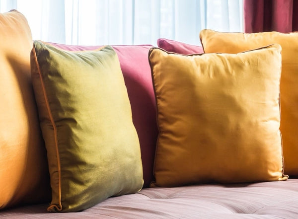 4 Best Pillowcase Colours for Sleep & Relaxation