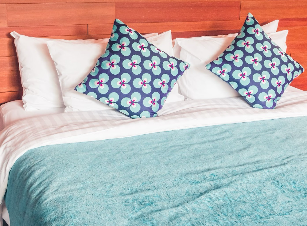 4 Best Sheets for Hormonal Changes: Materials, Price & Benefits