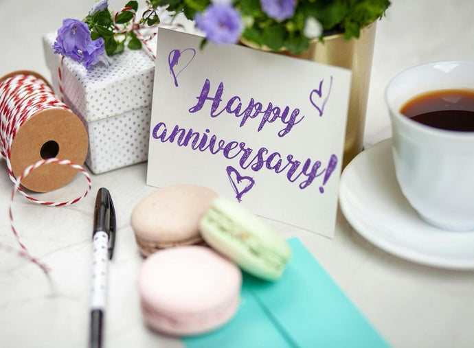 Top 8 Unusual 30th Wedding Anniversary Gifts For Your Wife: 2025 Ideas