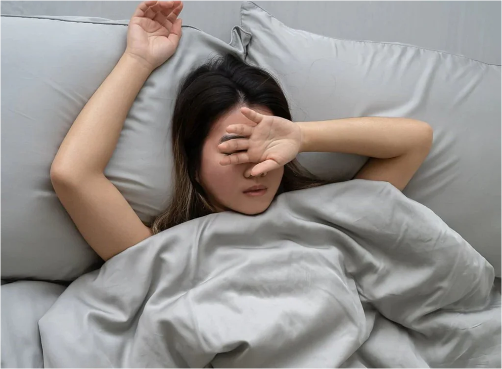 What's the Best Sheets Fabric for Hot Sleepers? Top Bedding Options To Stay Cool