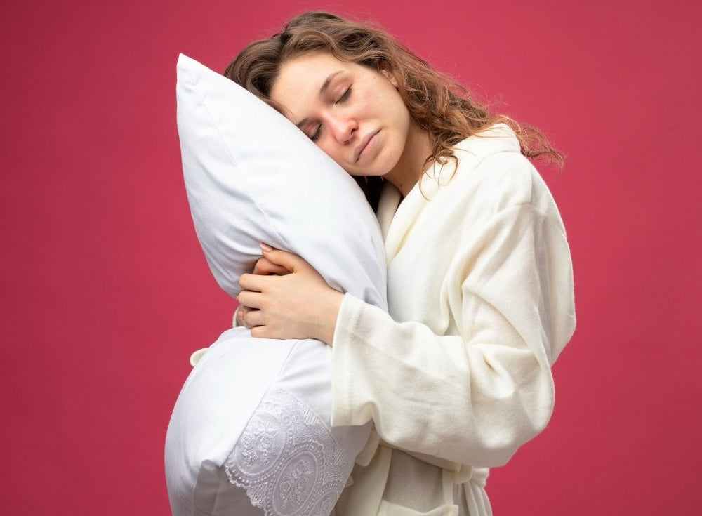 What's the Best Silk Pillowcase for Rosacea? Momme Count & Grade