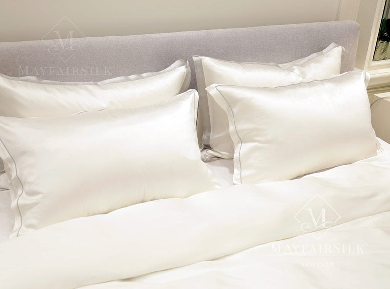 Sleep better with a 25 Momme Oxford Silk Pillowcase