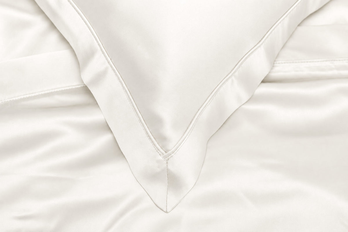 Ivory Oxford Pure Silk Pillowcase - Ivory Piping