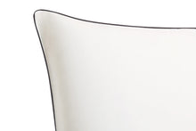 Afbeelding in Gallery-weergave laden, Ivory Pure Silk Pillowcase
