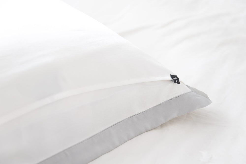 Envelope opening on a Mayfairsilk Ivory and Oyster Grey Oxford silk pillowcase