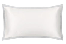 Laden Sie das Bild in den Galerie-Viewer, Ivory &amp; Oyster Grey Oxford Pure Silk Pillowcase
