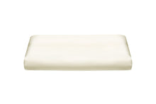 Load image into Gallery viewer, Cream Pure Silk Duvet Cover
