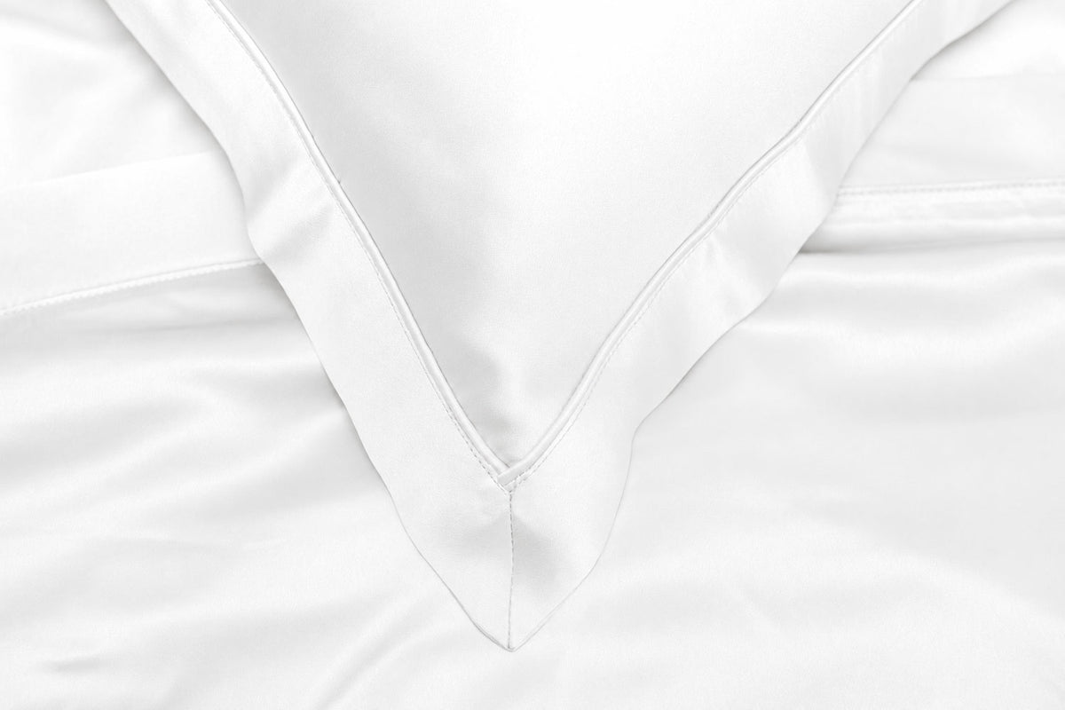 Brilliant White Oxford Pure Silk Pillowcase - White Piping