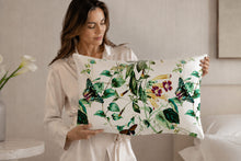 Load image into Gallery viewer, Emerald Garden Pure Silk Pillowcase
