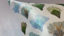 Load and play video in Gallery viewer, Close up video of Aqua Fans Pure Silk Pillowcase
