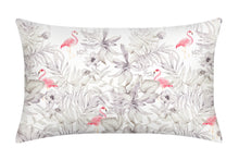 Laden Sie das Bild in den Galerie-Viewer, Flamingos Pure Silk Pillowcase
