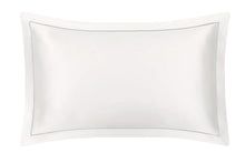 Cargar imagen en el visor de la galería, Funda de almohada Oxford de pura seda color marfil - Ribetes grises
