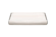 Cargar imagen en el visor de la galería, Ivory Pure Silk Duvet Cover - Charcoal Piping - MayfairSilk
