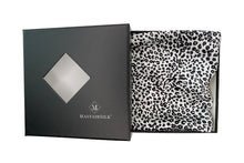 Cargar imagen en el visor de la galería, Leopard Boudoir Pure Silk Cushion Cover - MayfairSilk
