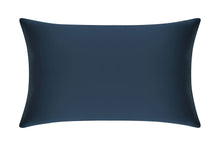 Laden Sie das Bild in den Galerie-Viewer, Midnight Blue Pure Silk Pillowcase
