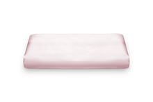 Laden Sie das Bild in den Galerie-Viewer, Precious Pink and Ivory Silk Duvet Set - MayfairSilk
