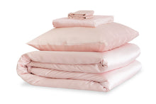 Afbeelding in Gallery-weergave laden, Precious Pink Silk Duvet Set - MayfairSilk
