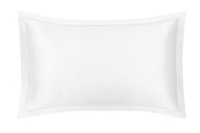 Cargar imagen en el visor de la galería, Funda de almohada Oxford de pura seda blanca brillante - Ribetes blancos
